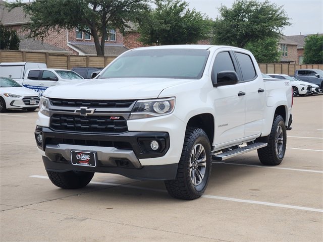 Used 2022 Chevrolet Colorado Z71 w/ Safety Package AWD/4WD image 11