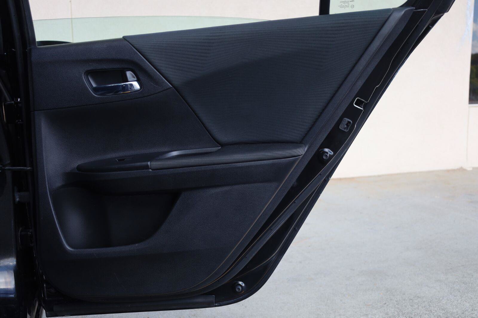 Used 2015 Honda Accord LX image 22