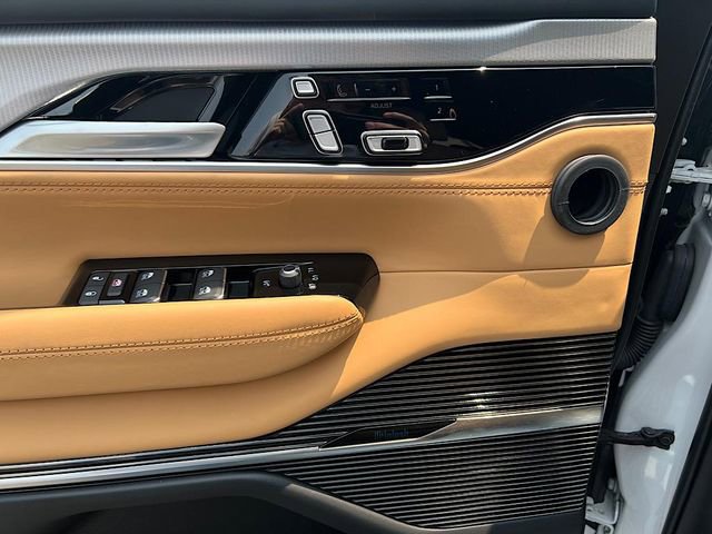 New 2023 Jeep Grand Wagoneer Series III image 20