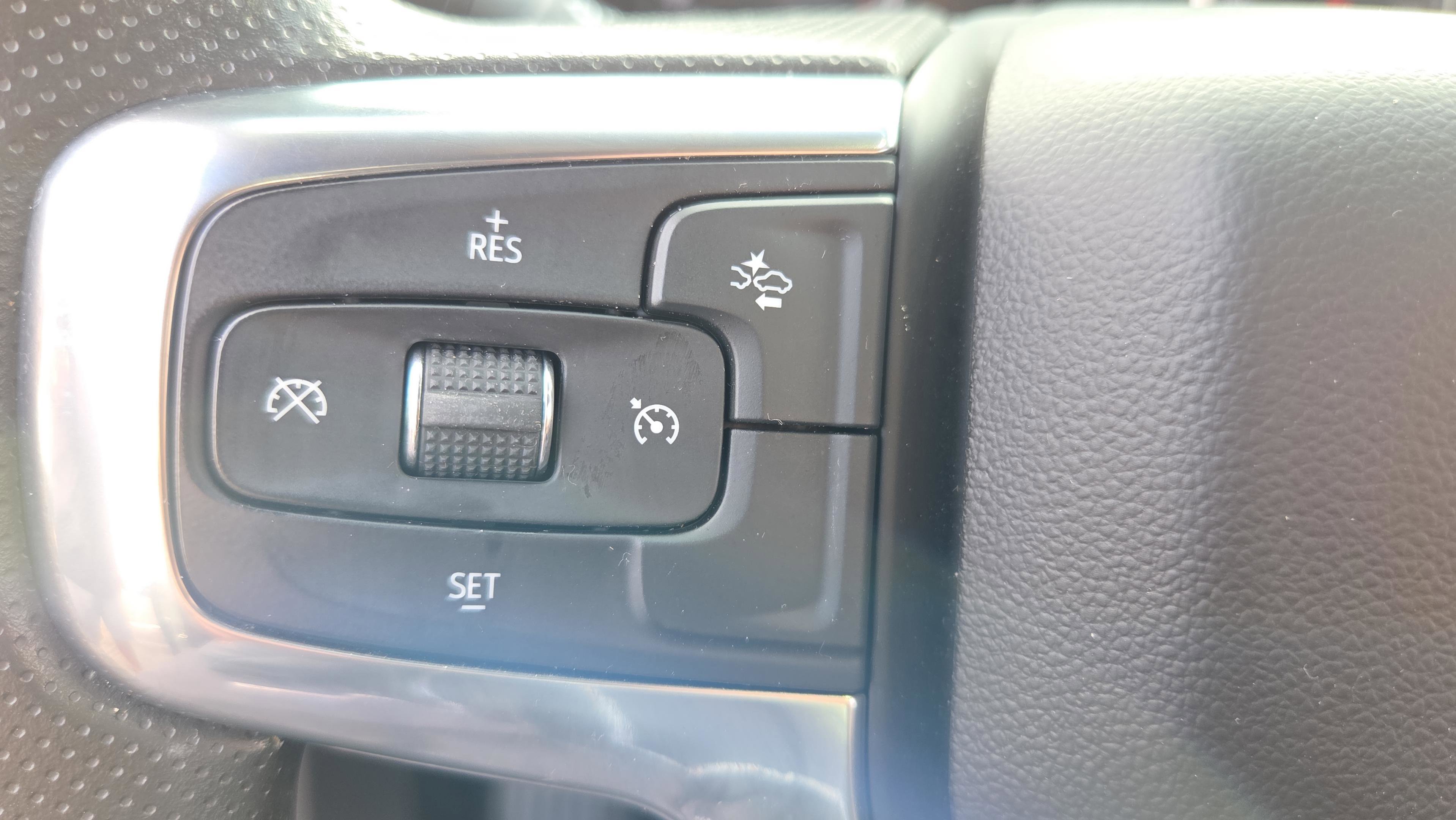 Used 2023 Chevrolet Blazer LT image 12