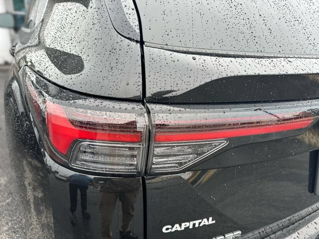 Used 2025 Mitsubishi Outlander ES FWD image 27