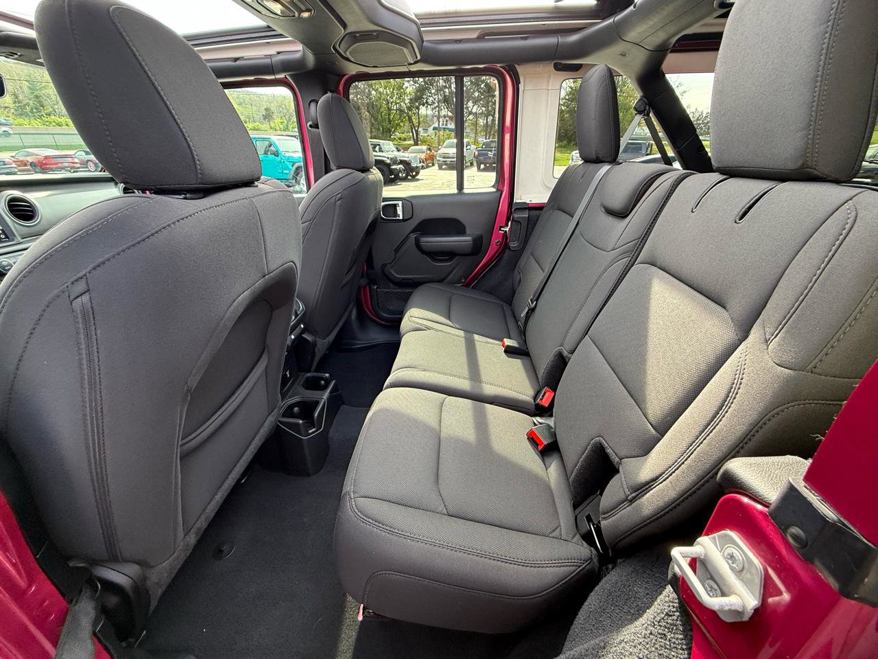 Used 2022 Jeep Wrangler Unlimited Sport w/ Sun And Sound Package AWD/4WD image 30