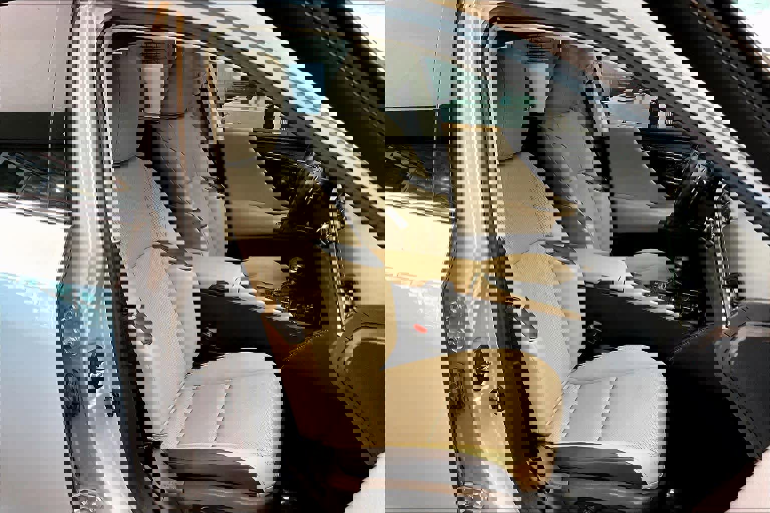 Used 2021 Lexus ES 300h w/ Premium Package image 8