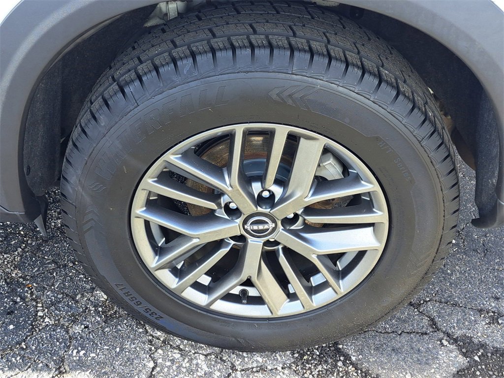 Used 2022 Nissan Rogue S image 25