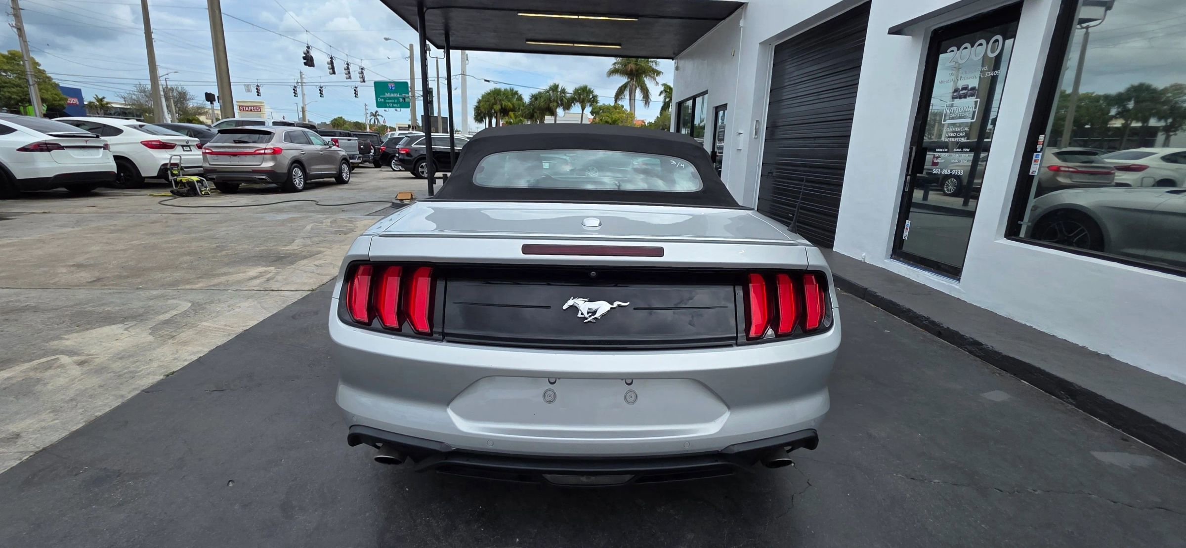 Used 2018 Ford Mustang Premium image 5
