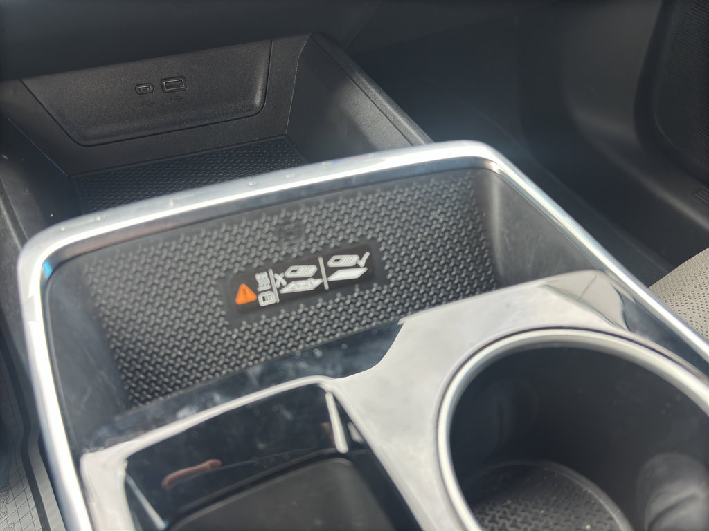 Used 2025 Chevrolet Equinox LT w/ Convenience Package II image 21