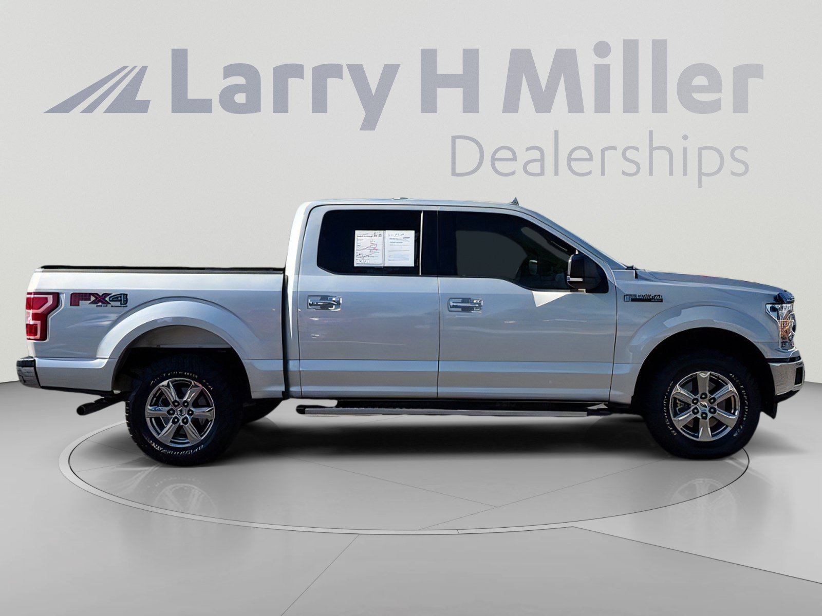Used 2018 Ford F150 XLT w/ Equipment Group 302A Luxury AWD/4WD image 6