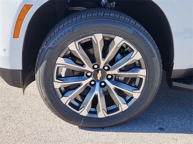New 2026 Chevrolet Suburban High Country w/ Sun And Tow Package image 13