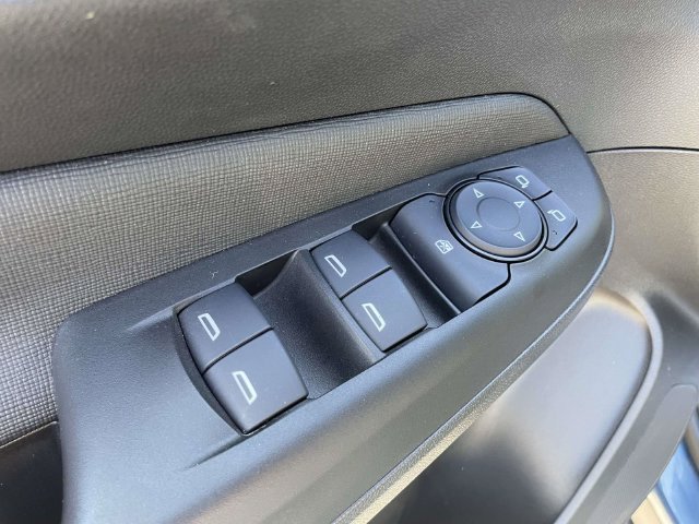 Used 2025 Buick Envista Preferred w/ Convenience I Package FWD image 18