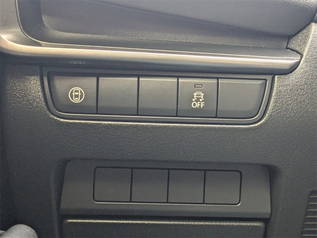 Used 2020 MAZDA MAZDA3 Hatchback image 28