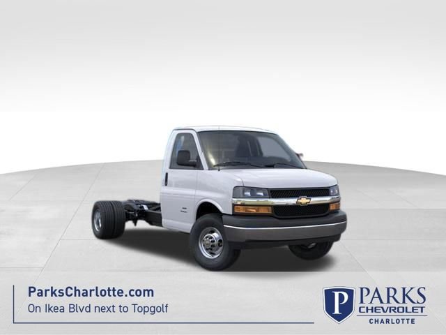 New 2026 Chevrolet Express 4500 w/ Power Convenience Package