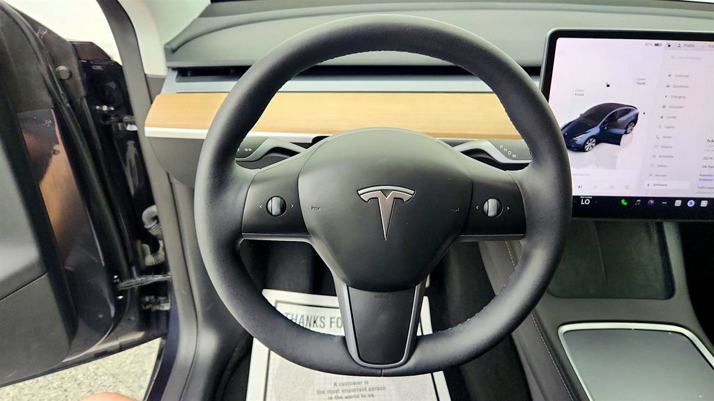 Used 2024 Tesla Model Y Long Range AWD/4WD image 13