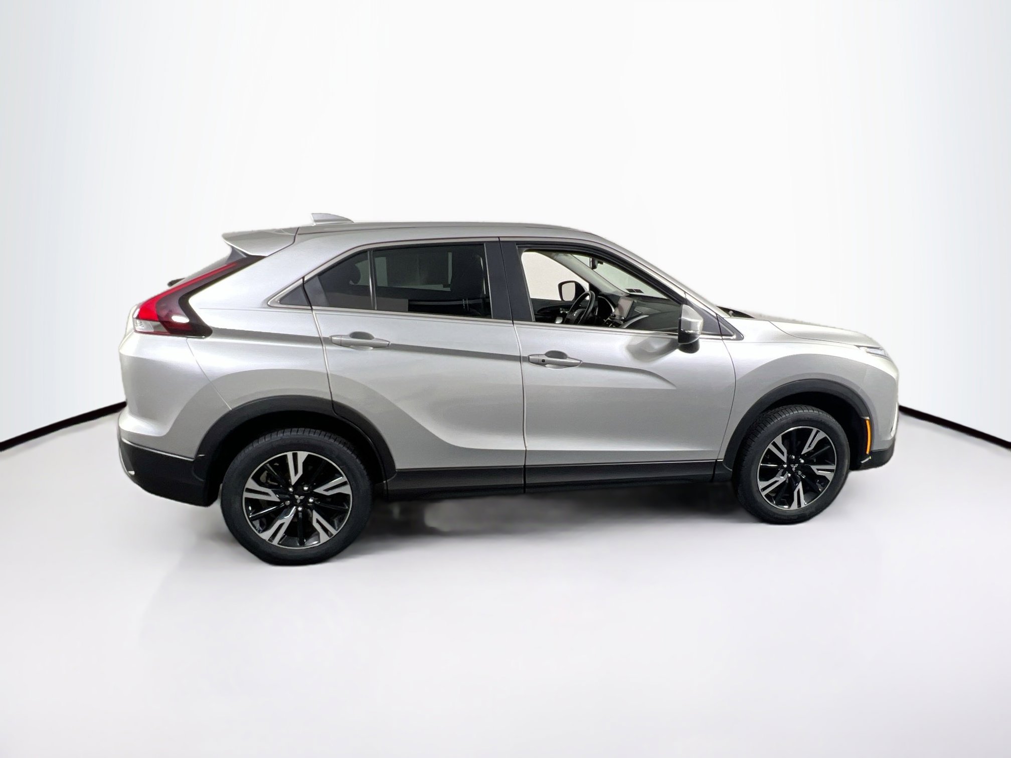 Used 2023 Mitsubishi Eclipse Cross SE image 4