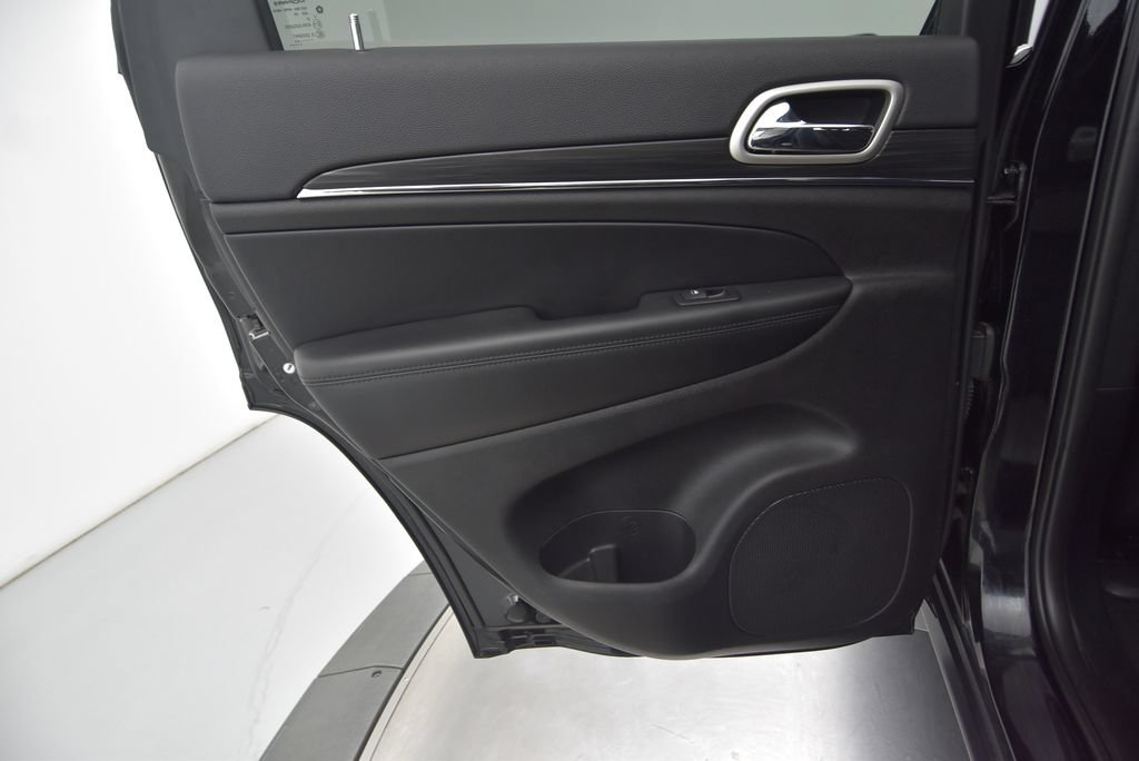 Used 2020 Jeep Grand Cherokee Limited w/ Premium Lighting Group AWD/4WD image 33