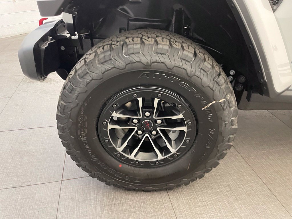 New 2026 Jeep Wrangler Unlimited Rubicon AWD/4WD image 8