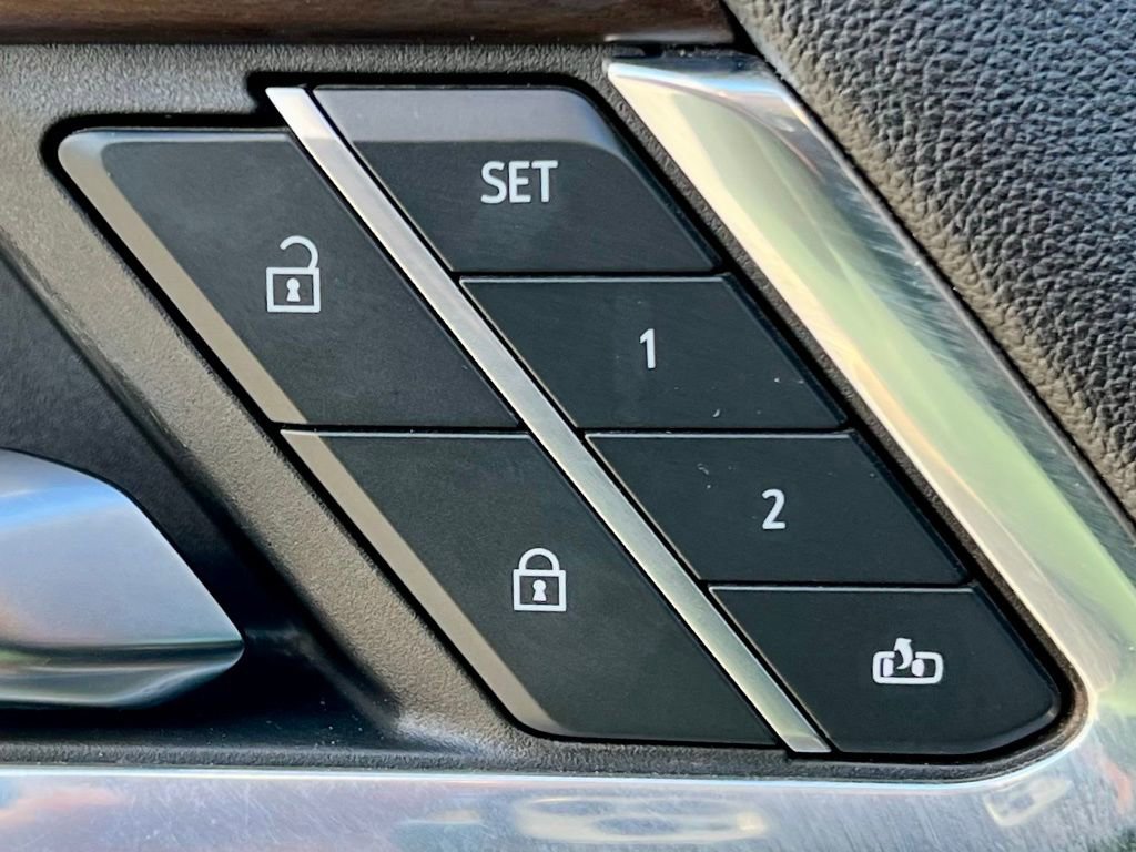 Used 2024 GMC Sierra 1500 SLT w/ SLT Convenience Package image 27