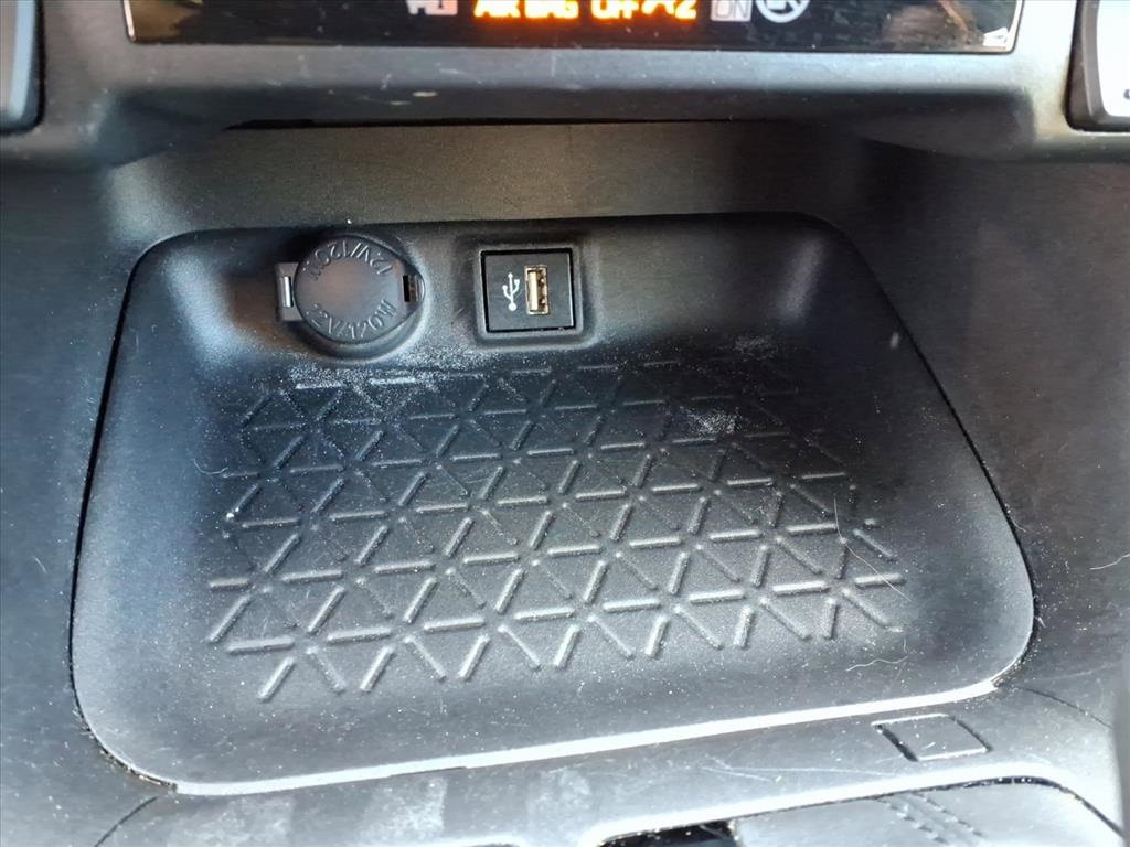 Used 2024 Toyota RAV4 XLE image 12