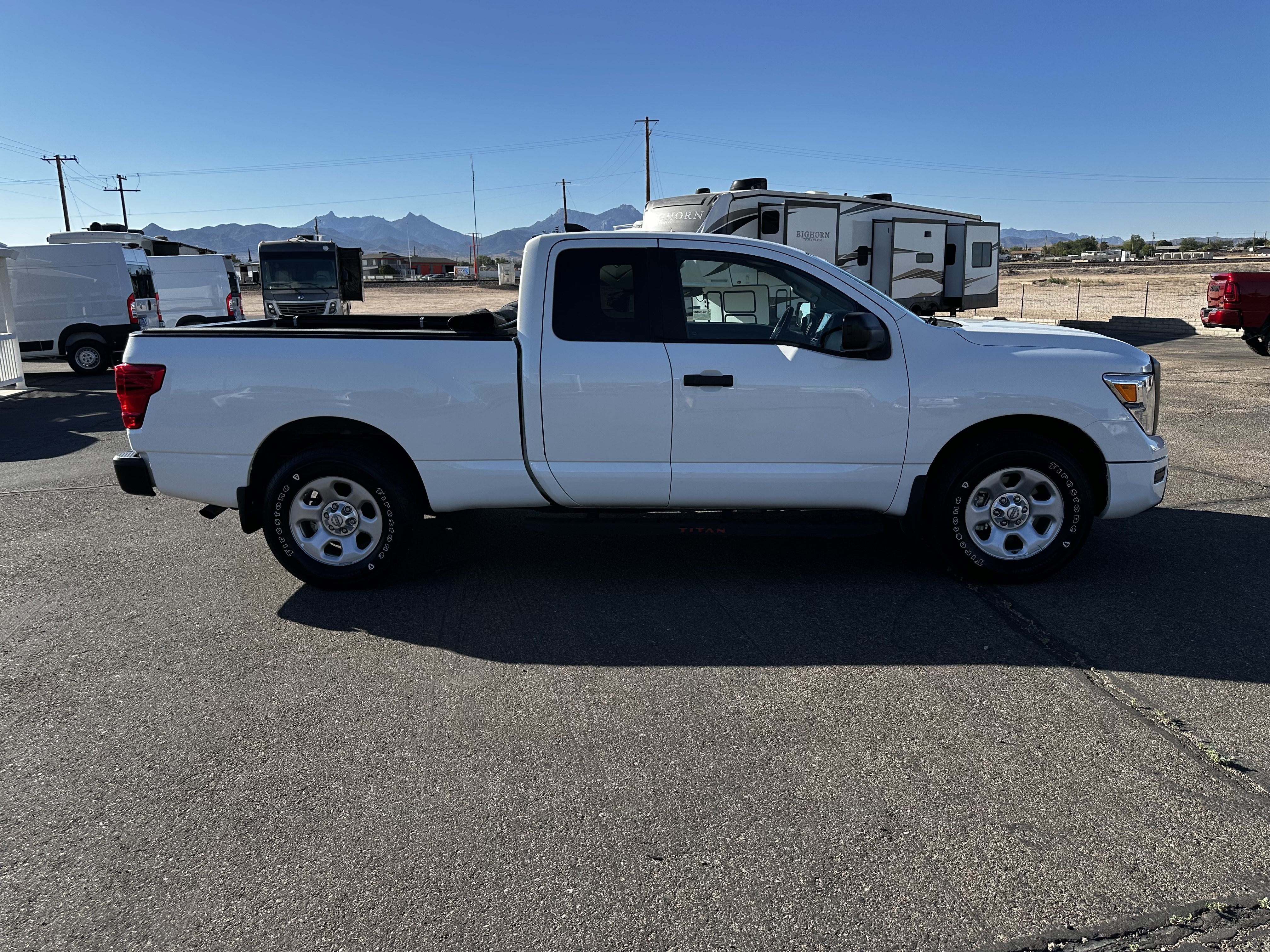 Used 2023 Nissan Titan S RWD image 3
