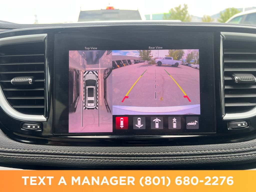 Used 2023 Chrysler Pacifica Limited w/ Uconnect Theater Family Group AWD/4WD image 31