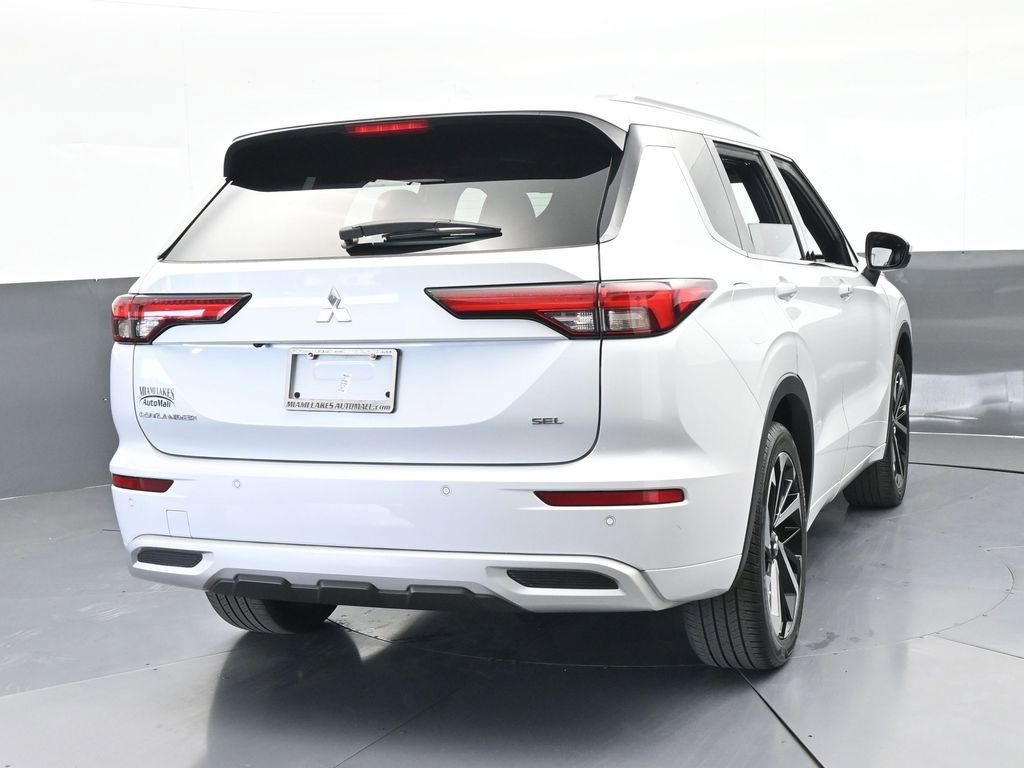 Used 2022 Mitsubishi Outlander SEL image 5
