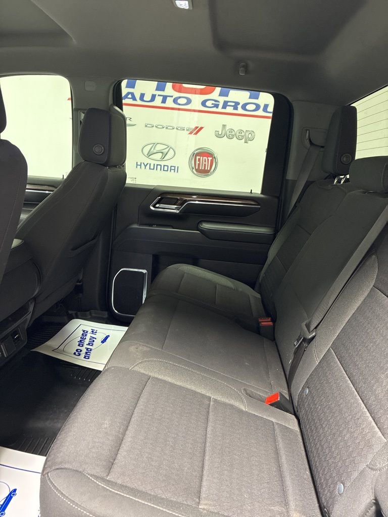 Used 2024 Chevrolet Silverado 2500 LT w/ Convenience Package image 24