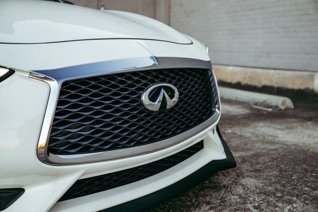 Used 2017 INFINITI Q60 3.0t w/ Cargo Package AWD/4WD image 25