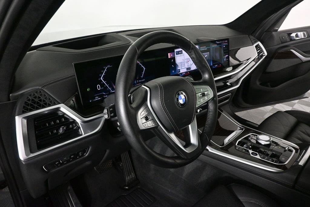 Used 2023 BMW X7 xDrive40i w/ Executive Package AWD/4WD image 6