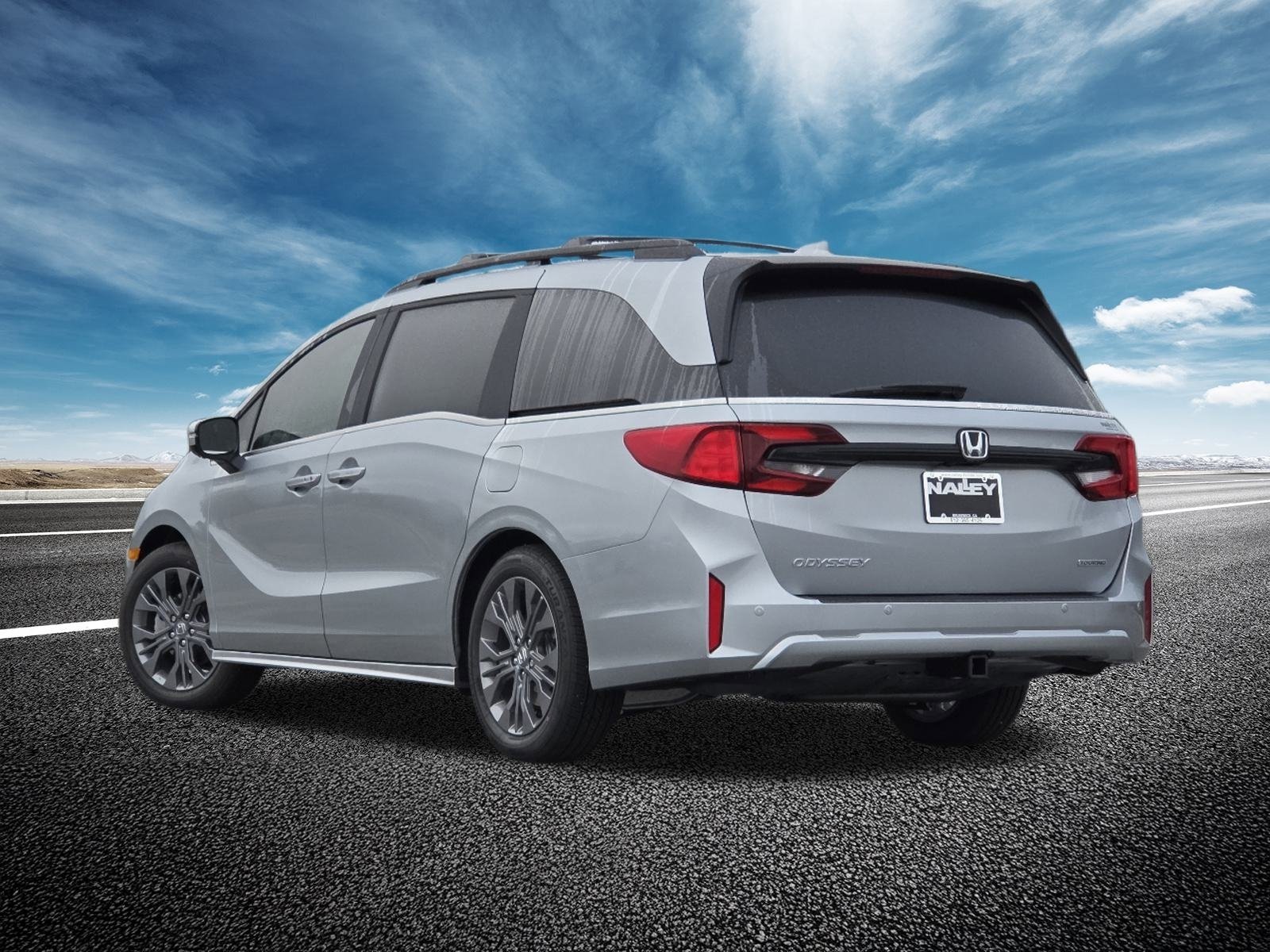 New 2026 Honda Odyssey Touring image 17