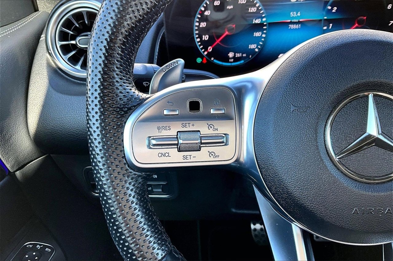 Used 2022 Mercedes-Benz GLB 35 AMG 4MATIC image 27