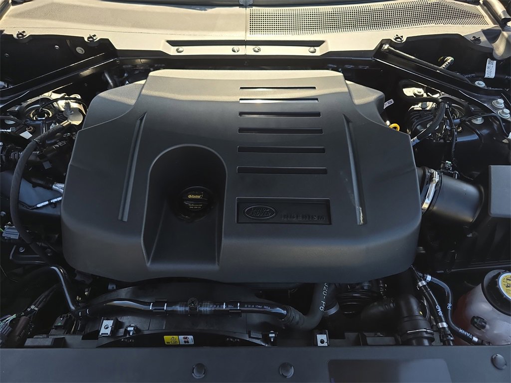 Used 2023 Land Rover Defender 130 First Edition image 32