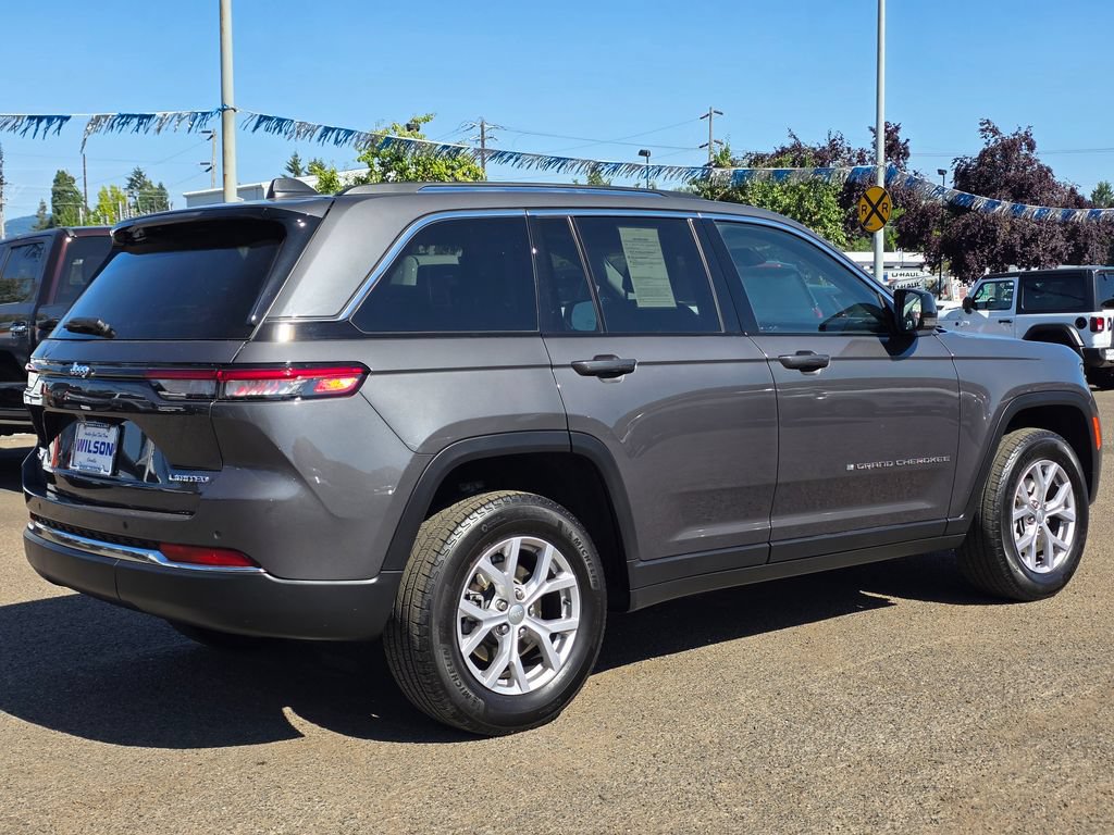 Used 2022 Jeep Grand Cherokee Limited AWD/4WD image 31