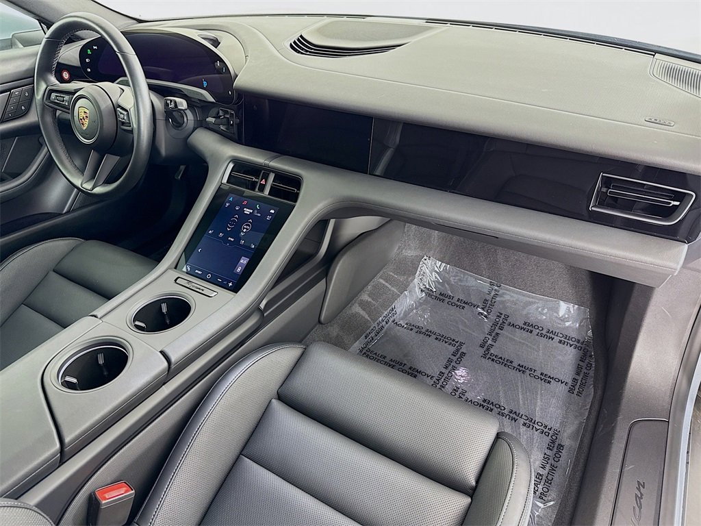 Used 2024 Porsche Taycan image 30