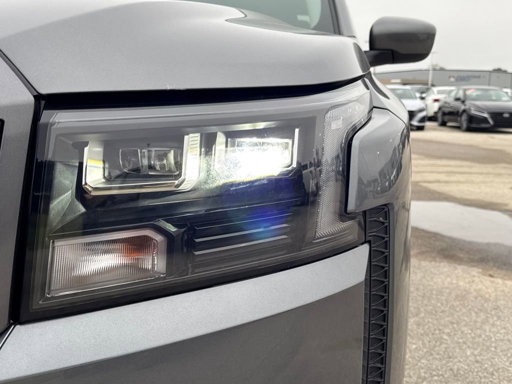 New 2026 Nissan Frontier SV w/ Tow Package AWD/4WD image 9