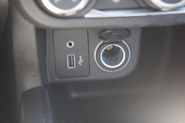 Used 2023 Nissan Kicks S image 8