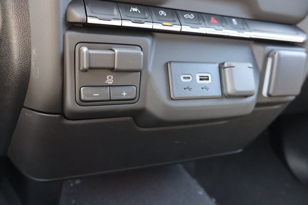 New 2026 Chevrolet Silverado 1500 Custom AWD/4WD image 13
