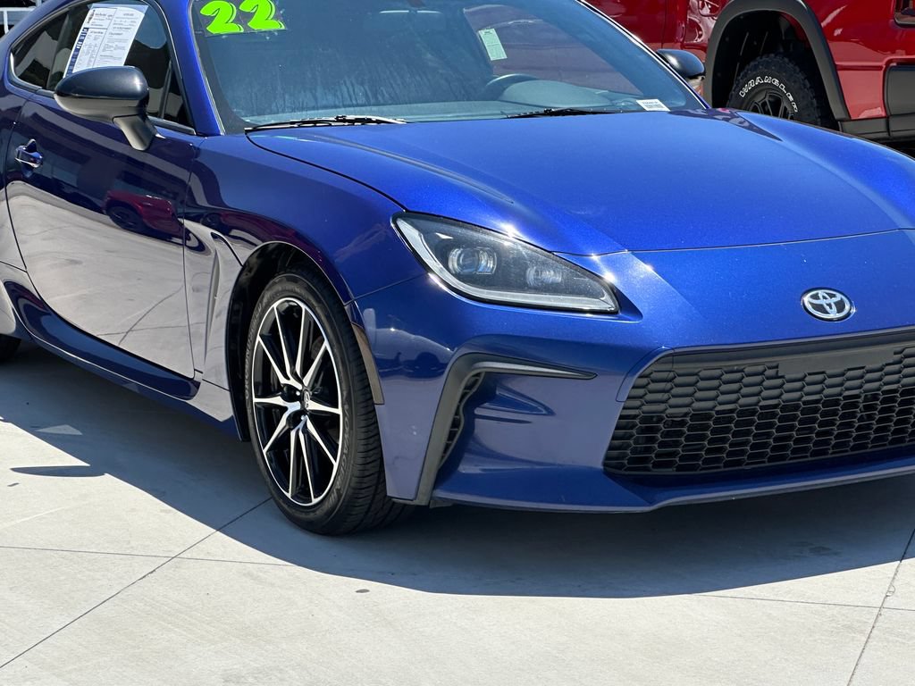 Used 2022 Toyota GR86 w/ ALL Weather Mat Package (TMS) RWD image 11