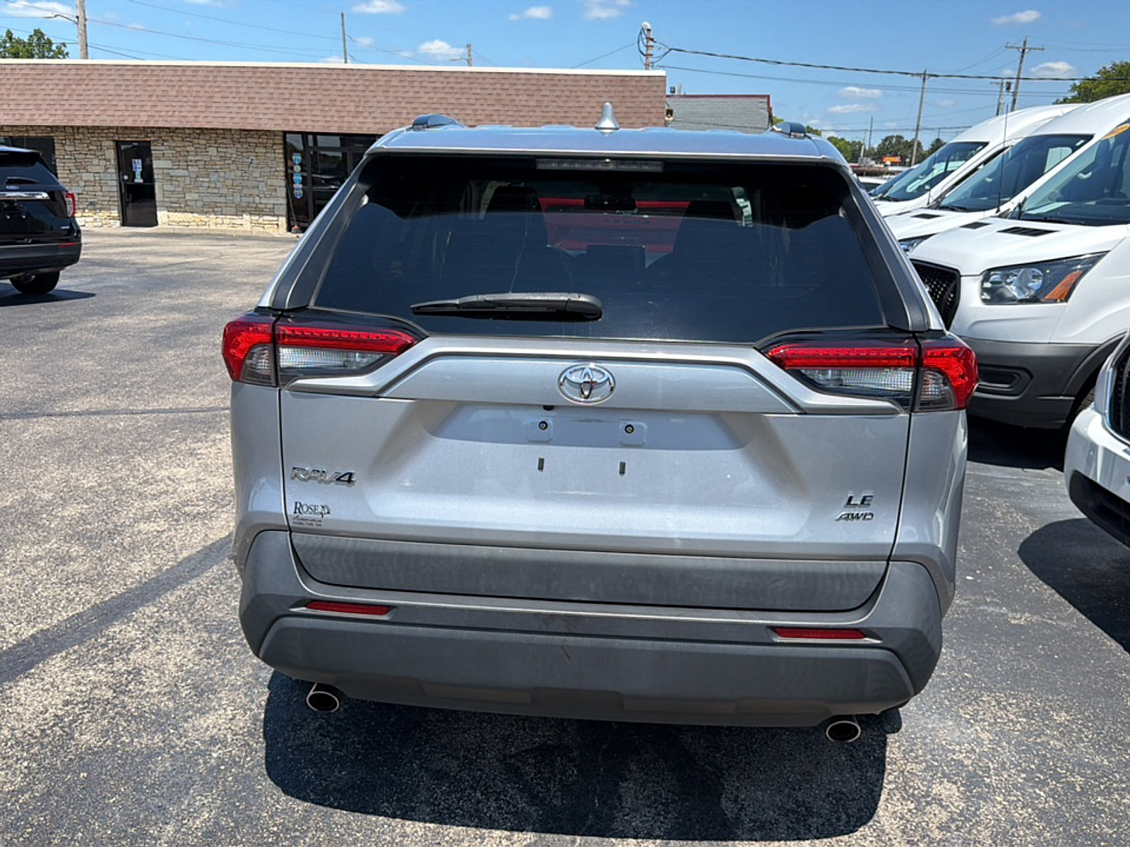 Used 2020 Toyota RAV4 LE AWD/4WD image 6