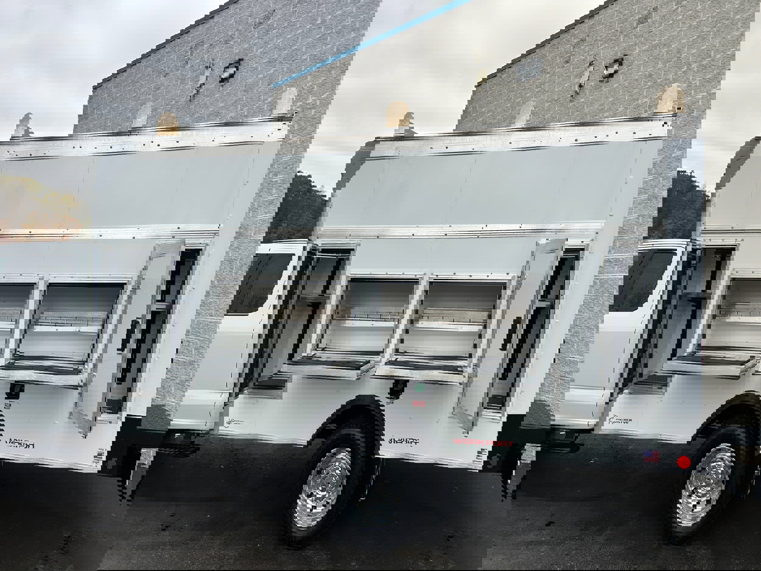 New 2025 Ford F450 XLT w/ XLT Value Package image 26