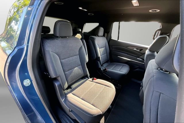 Used 2024 Chevrolet Traverse LT w/ Trailering Package FWD image 27