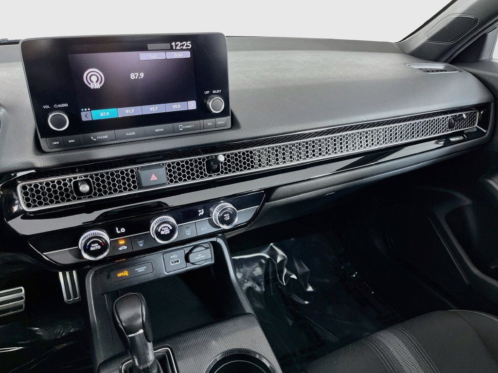 Used 2023 Honda Civic Sport image 16
