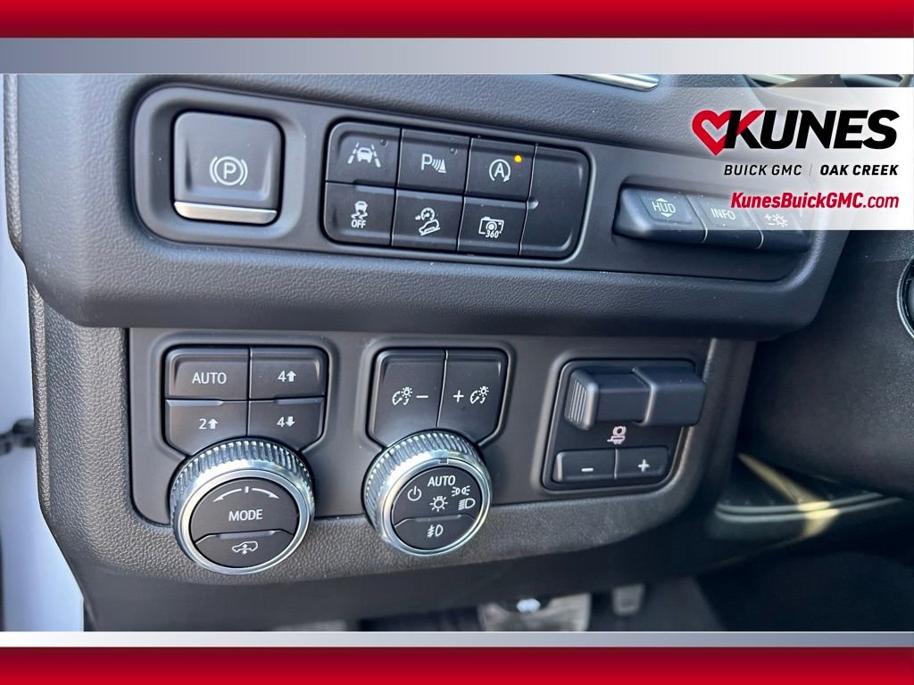 Used 2023 GMC Yukon XL AT4 w/ AT4 Premium Plus Package image 17