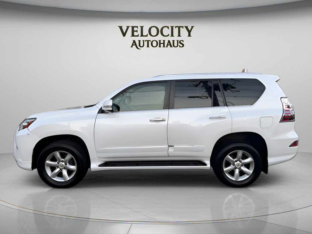 Used 2017 Lexus GX 460 w/ Navigation Package AWD/4WD image 4