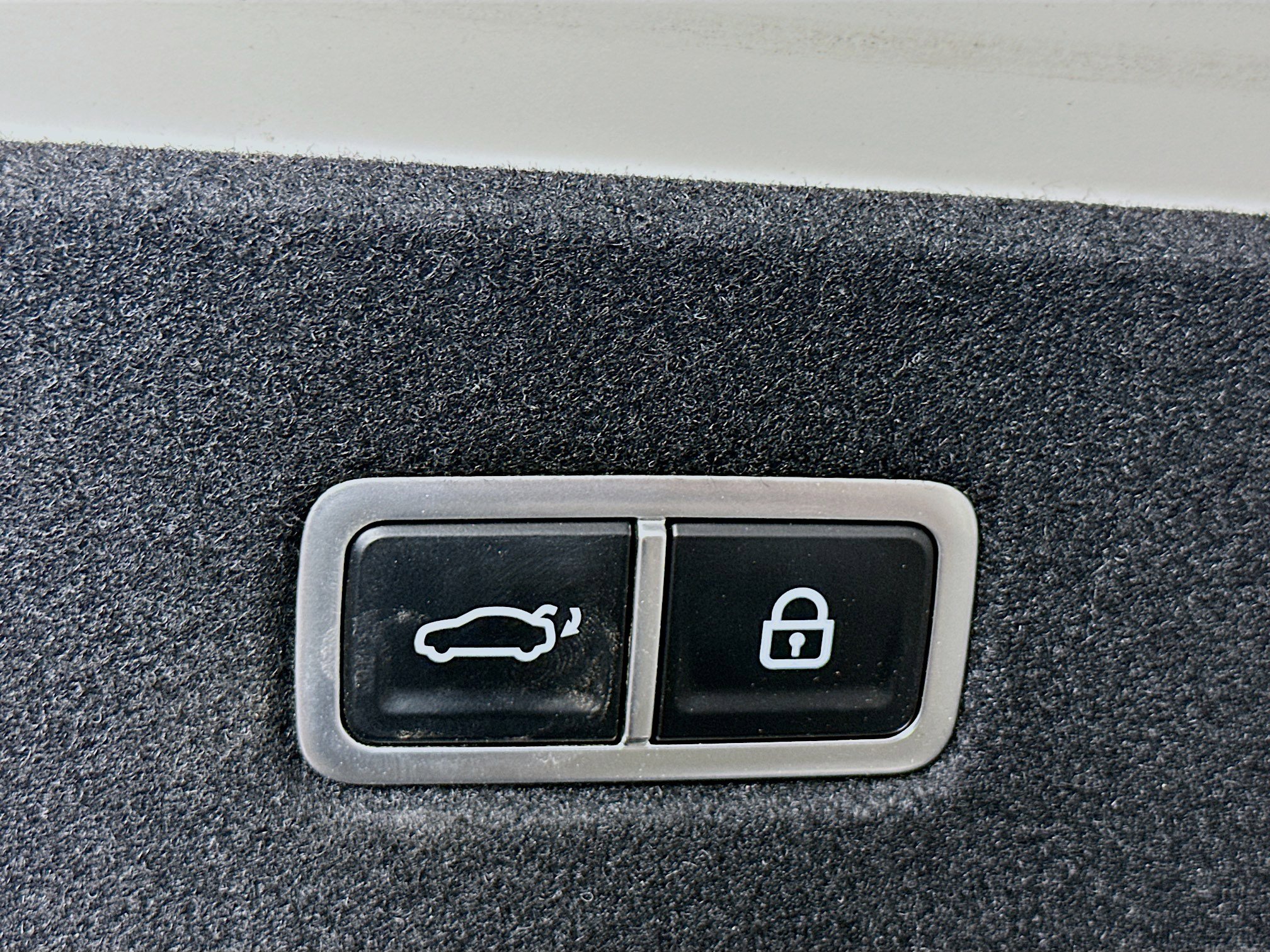 Used 2023 Hyundai Ioniq 6 Limited RWD image 28