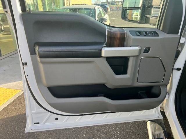 Used 2015 Ford F150 Lariat w/ Equipment Group 502A Luxury image 10