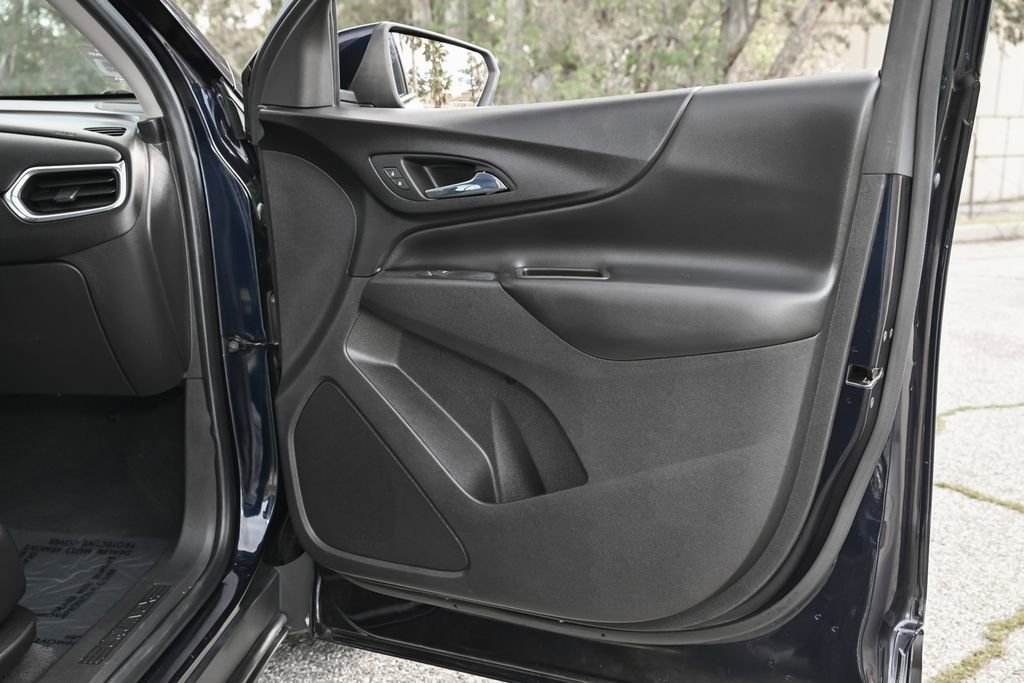 Used 2020 Chevrolet Equinox LT FWD image 36