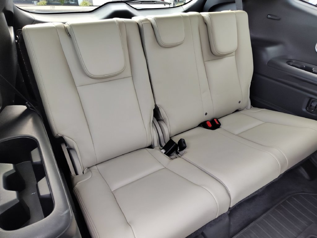 Used 2022 Subaru Ascent Limited w/ Technology Package AWD/4WD image 27