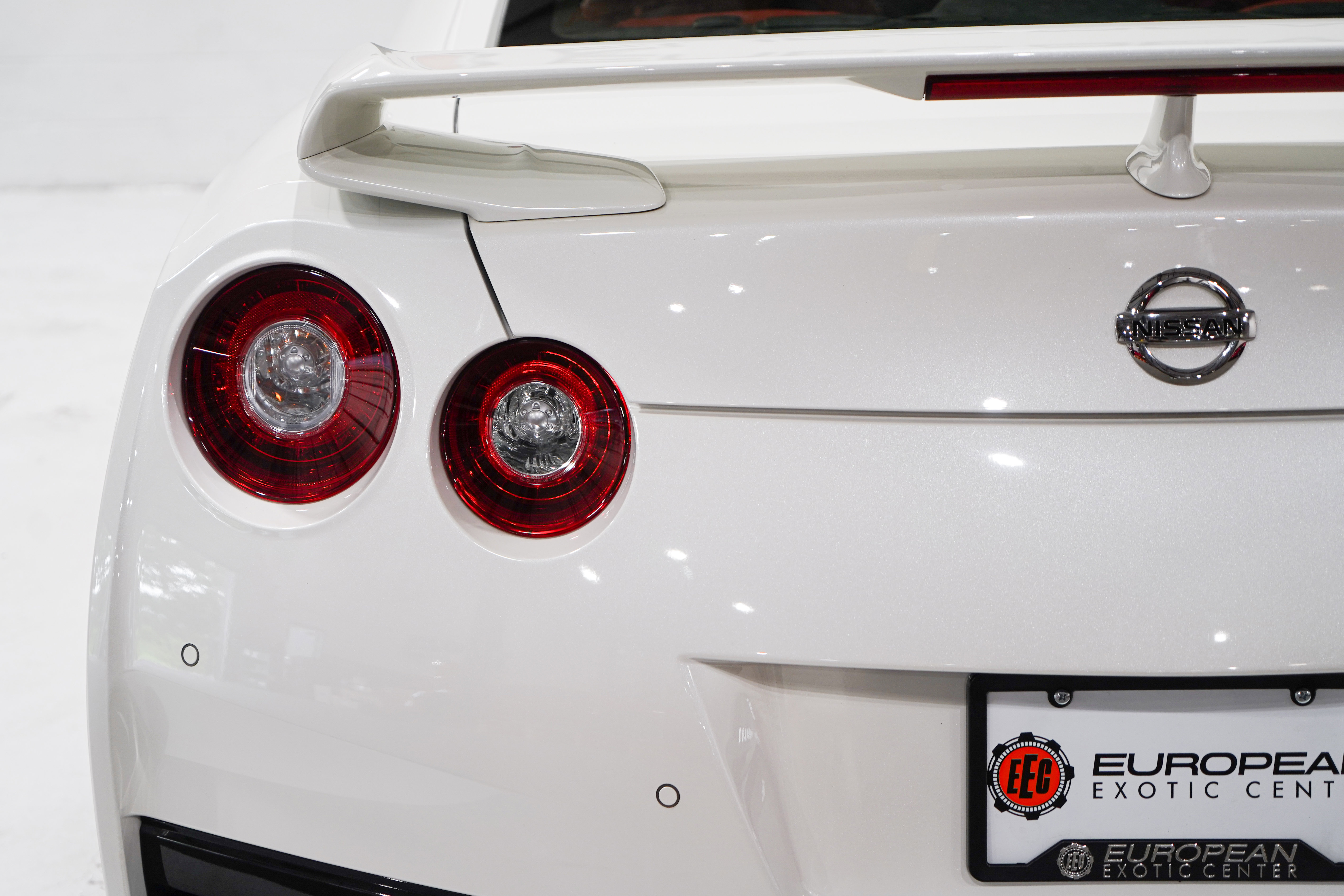 Used 2021 Nissan GT-R Premium AWD/4WD image 35