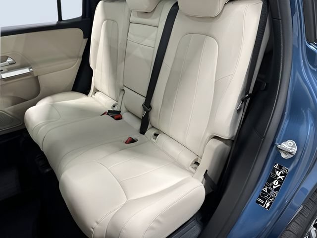 Used 2023 Mercedes-Benz GLB 250 4MATIC image 29