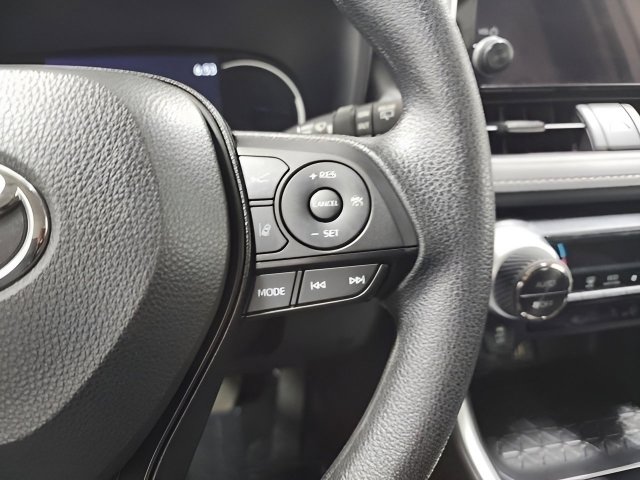 Used 2024 Toyota RAV4 XLE image 28