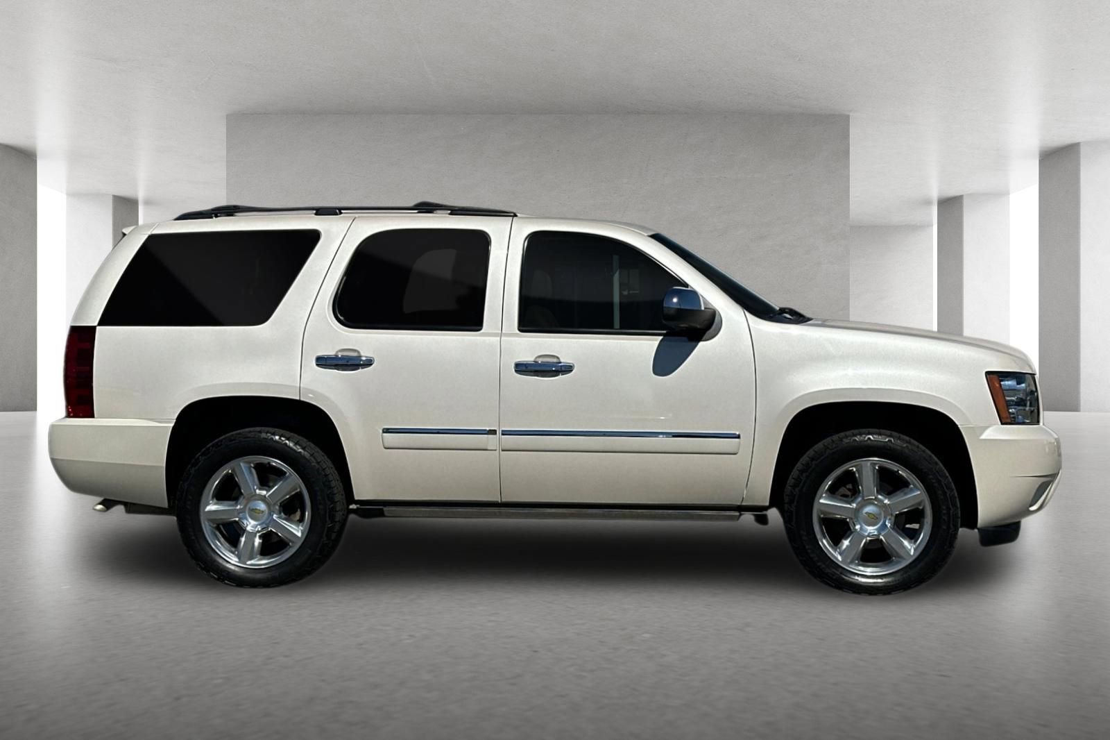 Used 2013 Chevrolet Tahoe LTZ image 3